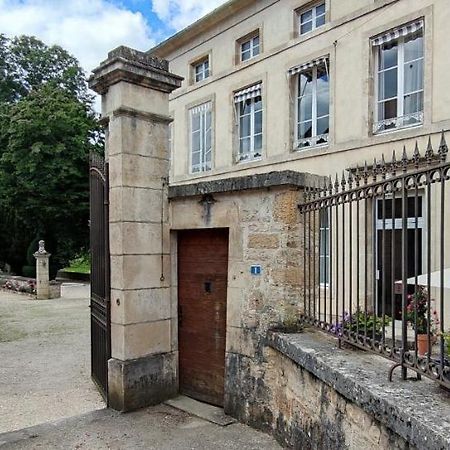 Bed and Breakfast Manoir De L'Echauguette Laignes Exterior foto