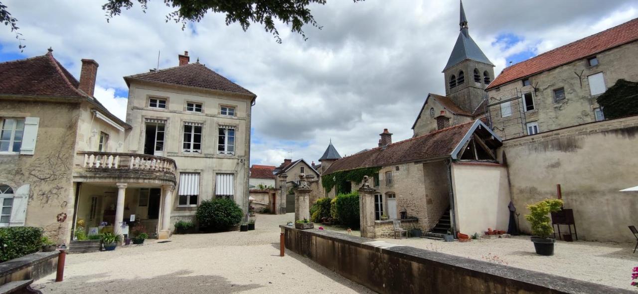 Bed and Breakfast Manoir De L'Echauguette Laignes Exterior foto