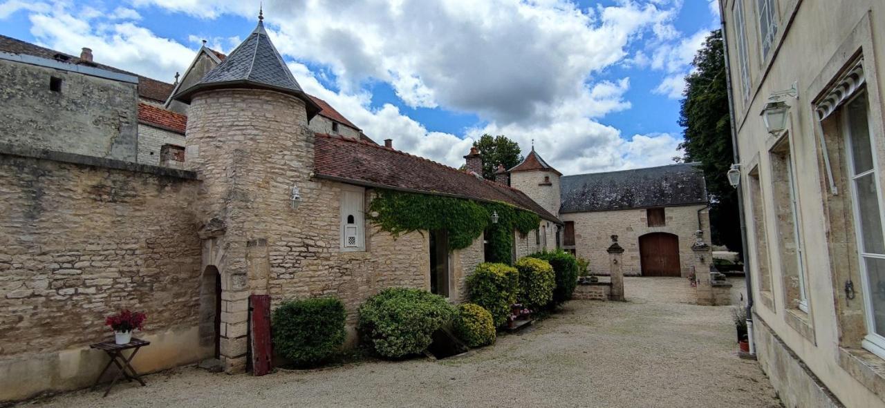 Bed and Breakfast Manoir De L'Echauguette Laignes Exterior foto