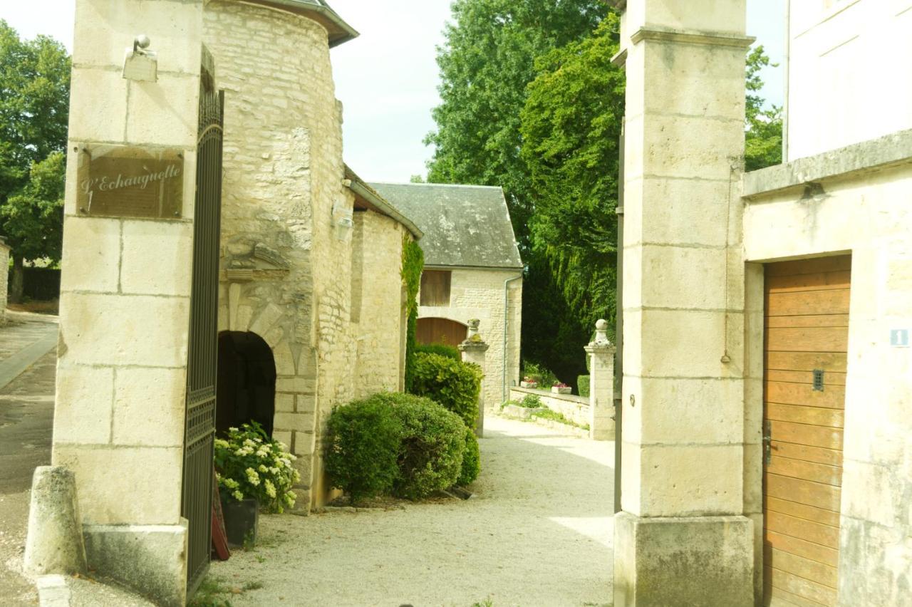Bed and Breakfast Manoir De L'Echauguette Laignes Exterior foto