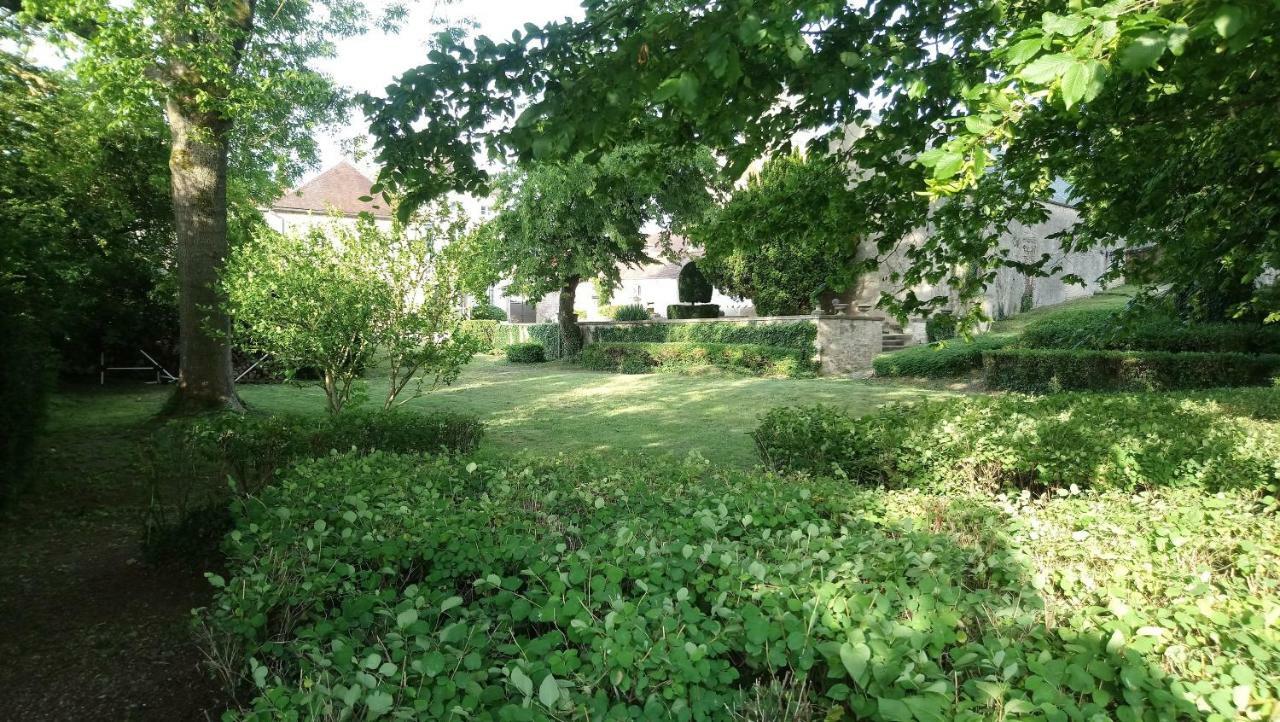 Bed and Breakfast Manoir De L'Echauguette Laignes Exterior foto